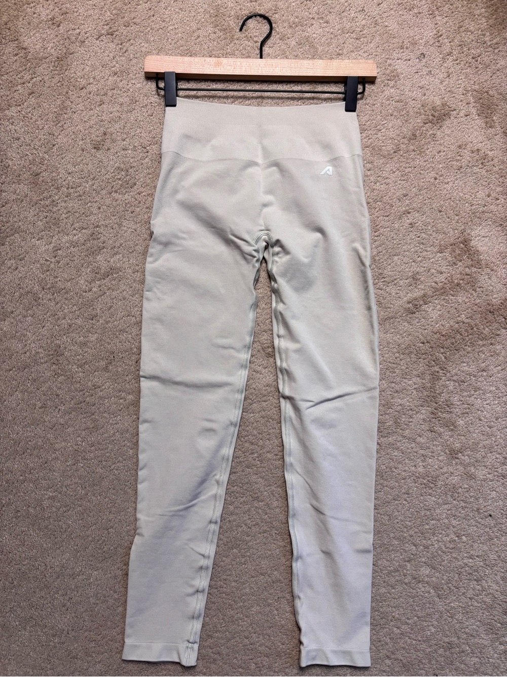 Pump Mid Rise Legging